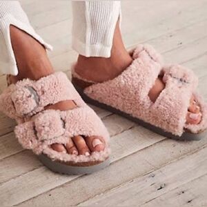 Birkenstock Papillio Big Buckle Shearling Sandals 
Brand New Size 36